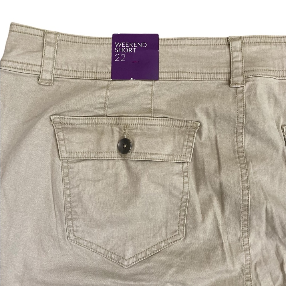 New Plus Size Stylish Tan Lane Bryant Cuffed Shorts - Picture 3 of 12
